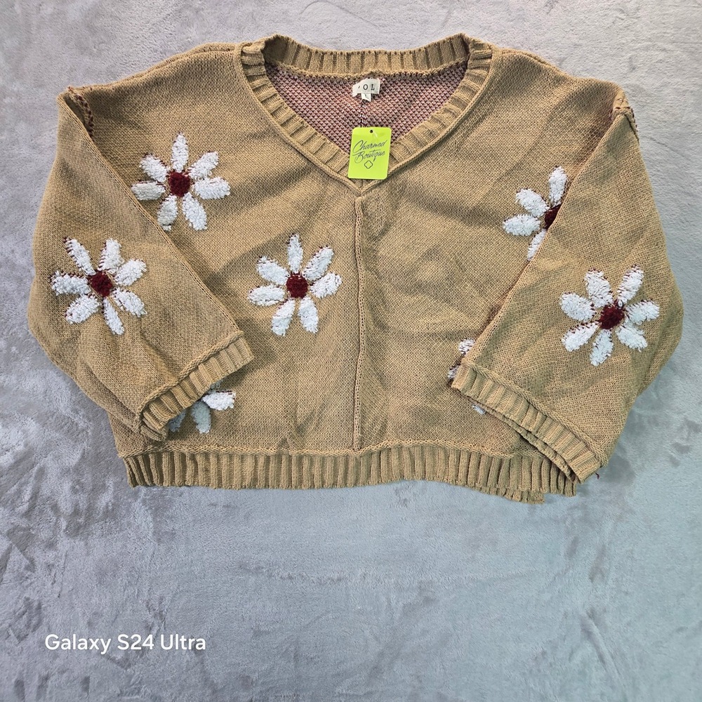 POL Lollie Sweater Caramel Tan Floral Daisy Applique V-Neck Oversized Cropped L